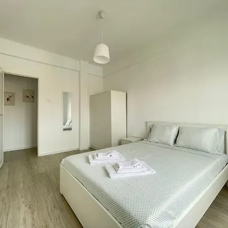 Lägenhet Quiet 2-bedroom Apt W/ Free Parking On Premises *